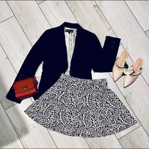 Black & Beige Rose Pattern Skirt
